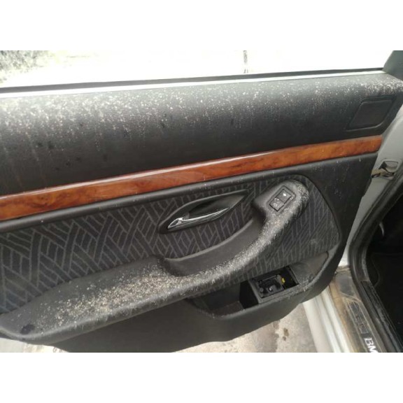 bmw serie 5 berlina (e39) del año 2001