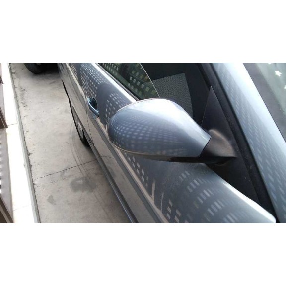 seat ibiza (6l1) del año 2004