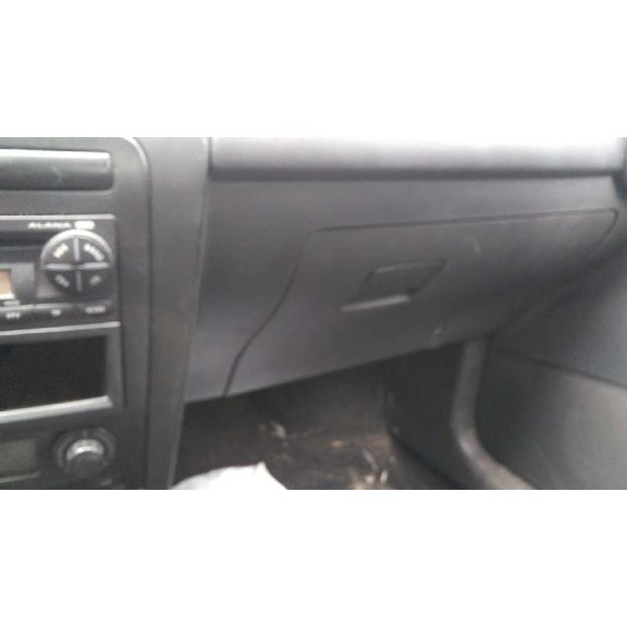 seat ibiza (6l1) del año 2004
