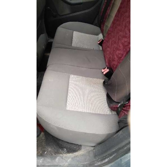 seat ibiza (6l1) del año 2004