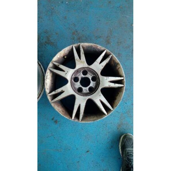 seat ibiza (6l1) del año 2004