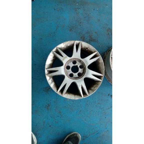 seat ibiza (6l1) del año 2004