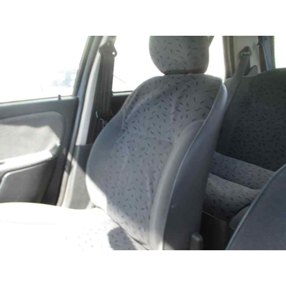 citroën saxo del año 2001