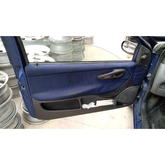 fiat punto berlina (188) del año 2000