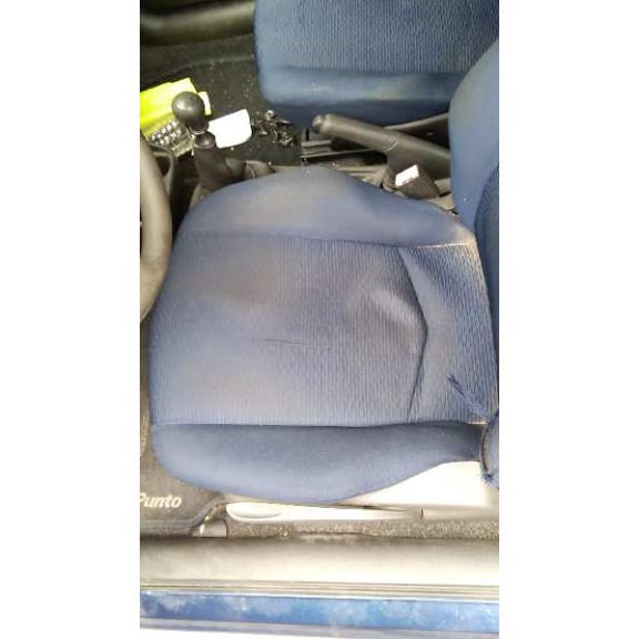 fiat punto berlina (188) del año 2000