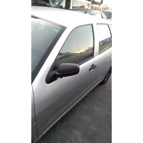 seat ibiza (6k1) del año 2001