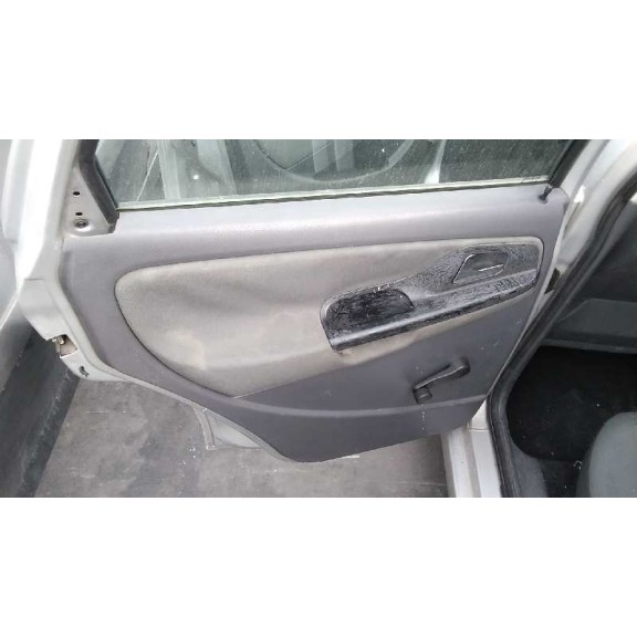 seat ibiza (6k1) del año 2001