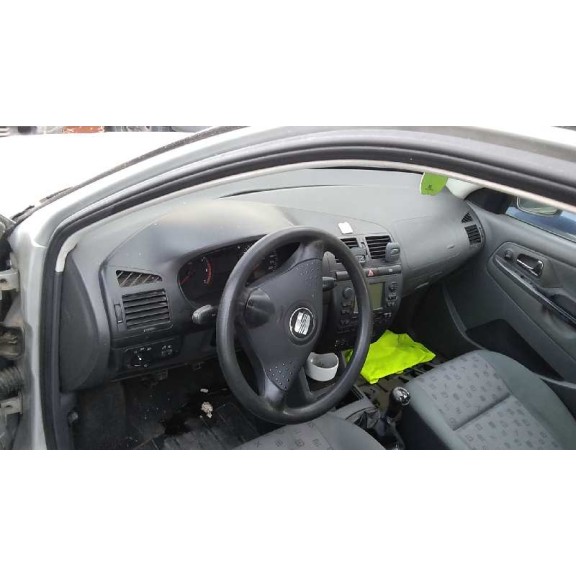 seat ibiza (6k1) del año 2001