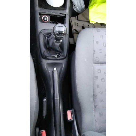 seat ibiza (6k1) del año 2001