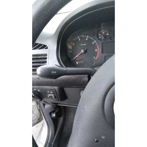 seat ibiza (6k1) del año 2001