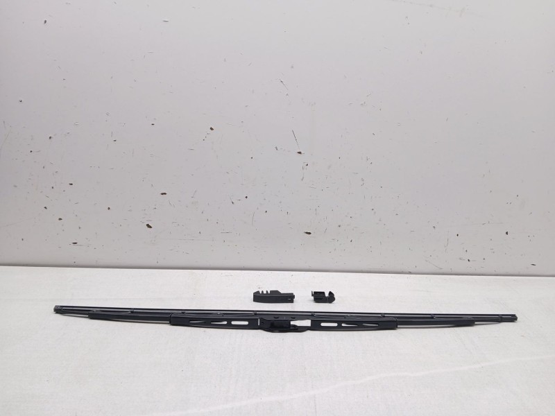 Recambio de escobilla limpia para peugeot 3008 referencia OEM IAM universal cgau2358  58 cm 23´´