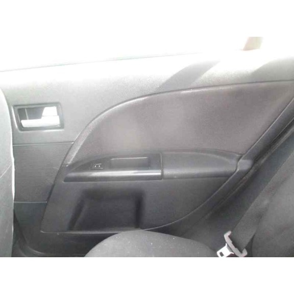 ford mondeo berlina (ge) del año 2001