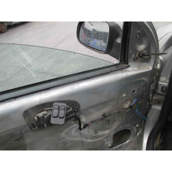 opel corsa c del año 2002