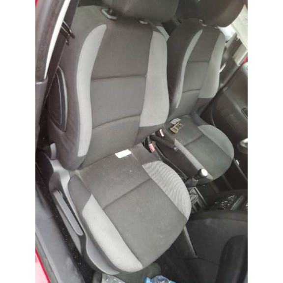 peugeot 207 del año 2006