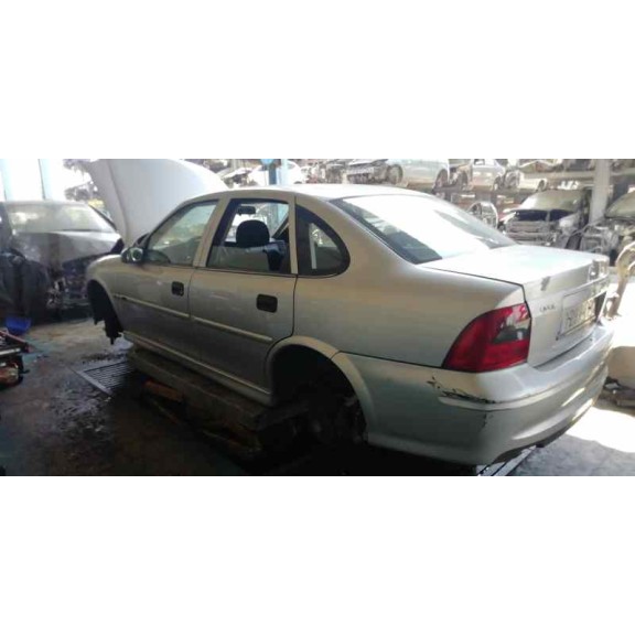 opel vectra b berlina del año 2001