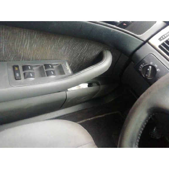 audi a6 berlina (4b2) del año 2000