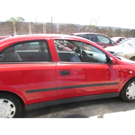 opel astra g berlina del año 2004