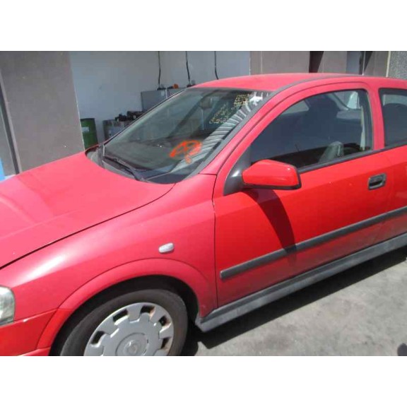 opel astra g berlina del año 2004