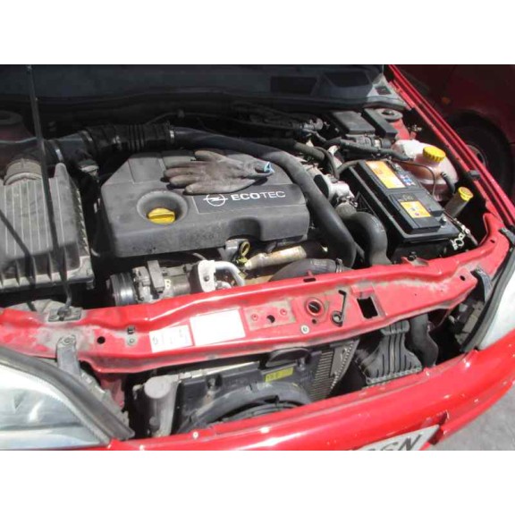 opel astra g berlina del año 2004