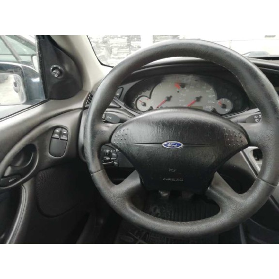 ford focus berlina (cak) del año 2002