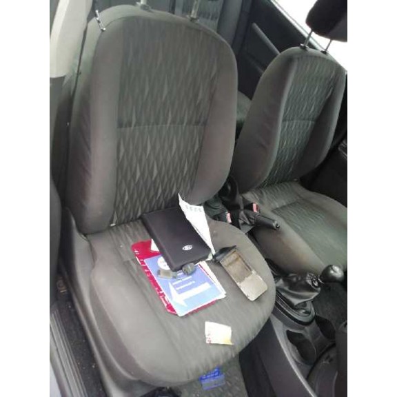 ford focus berlina (cak) del año 2002