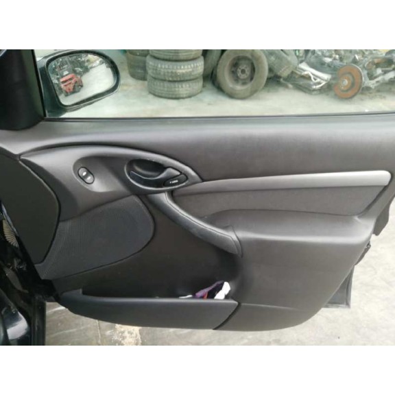 ford focus berlina (cak) del año 2002