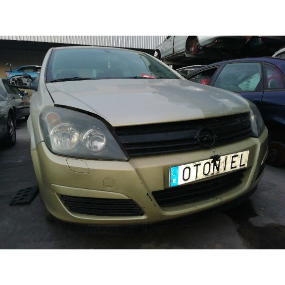 opel astra h berlina del año 2004