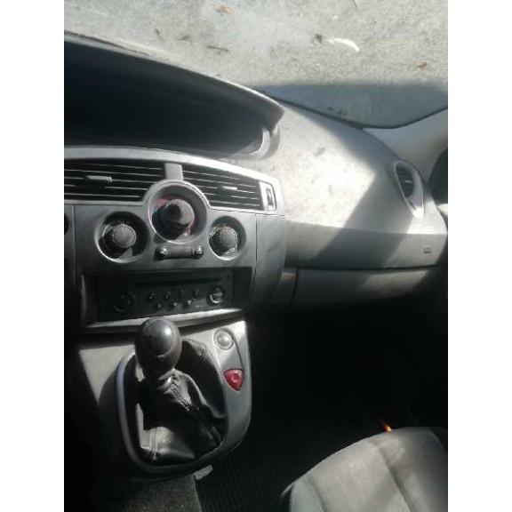 renault scenic ii del año 2004