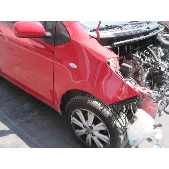 toyota yaris del año 2011