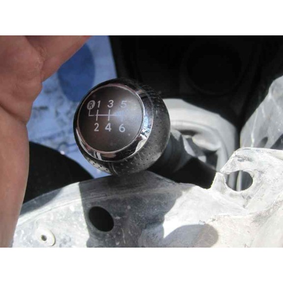 toyota yaris del año 2011