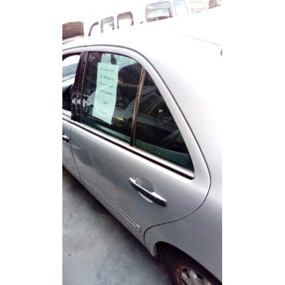 mercedes-benz clase e (w210) berlina del año 1999