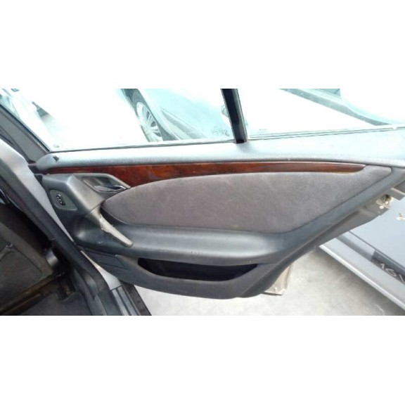 mercedes-benz clase e (w210) berlina del año 1999