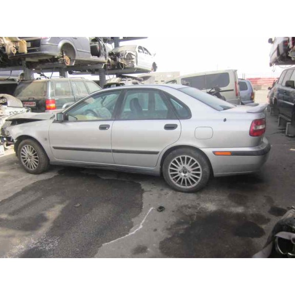 volvo s40 berlina del año 2003