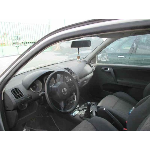 volkswagen polo berlina (6n2) del año 2001