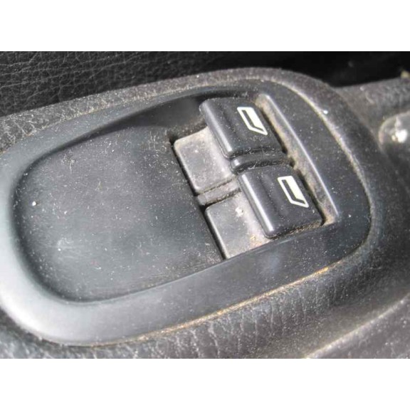 peugeot 206 berlina del año 2001