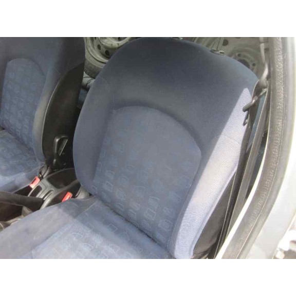 peugeot 206 berlina del año 2001