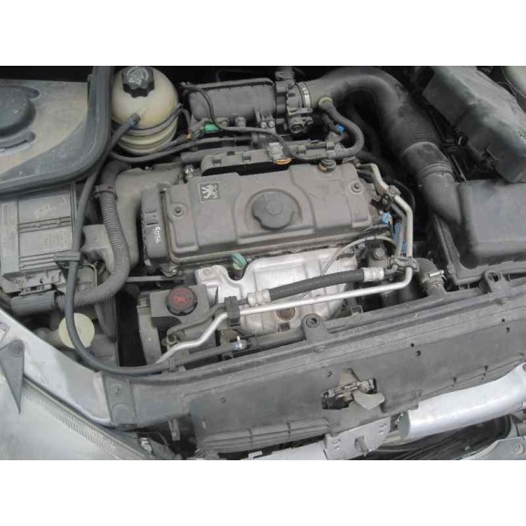 peugeot 206 berlina del año 2001