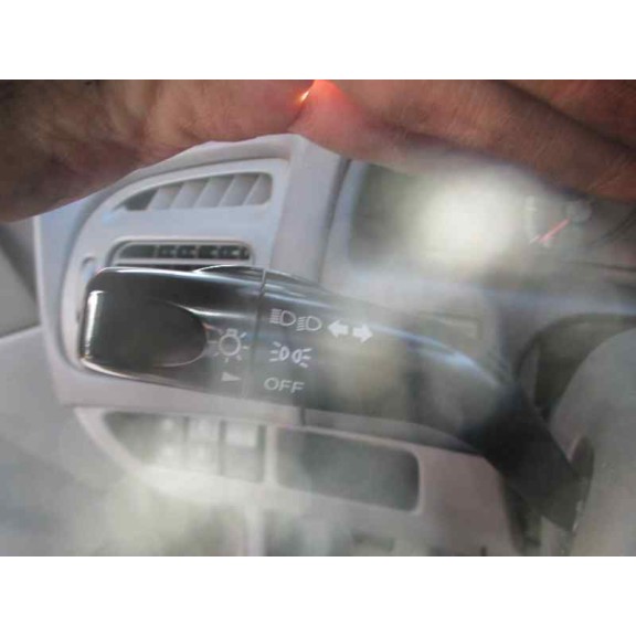 mazda 626 berlina (gf) del año 2001