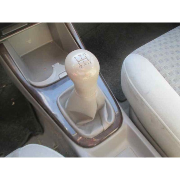 mazda 626 berlina (gf) del año 2001