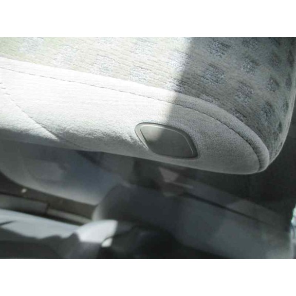 mazda 626 berlina (gf) del año 2001