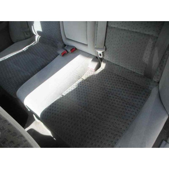 mazda 626 berlina (gf) del año 2001