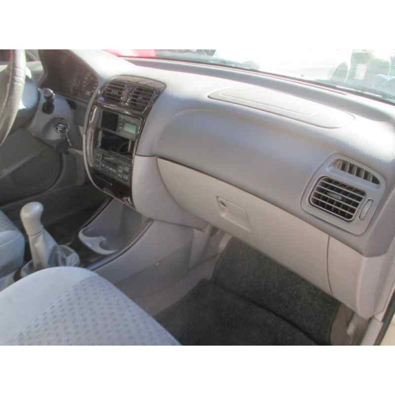 mazda 626 berlina (gf) del año 2001