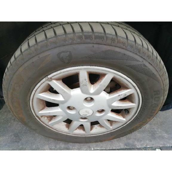 nissan primera berlina (p11) del año 2001