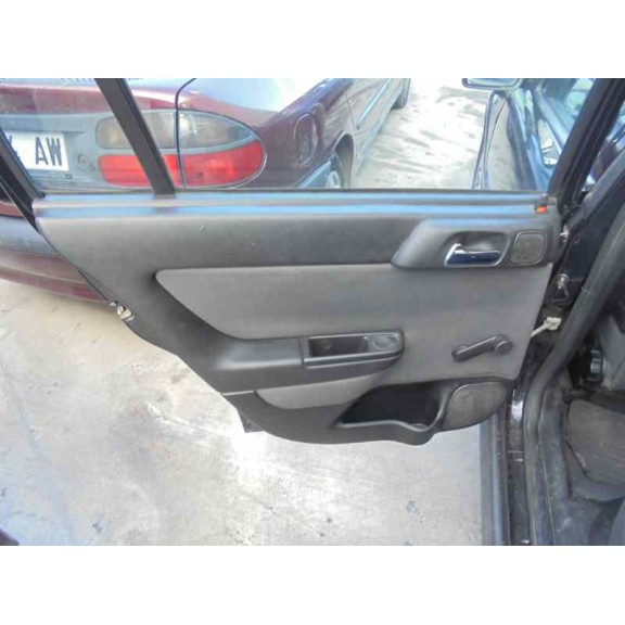 opel astra g berlina del año 2004