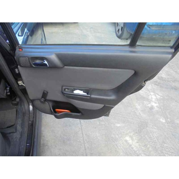 opel astra g berlina del año 2004