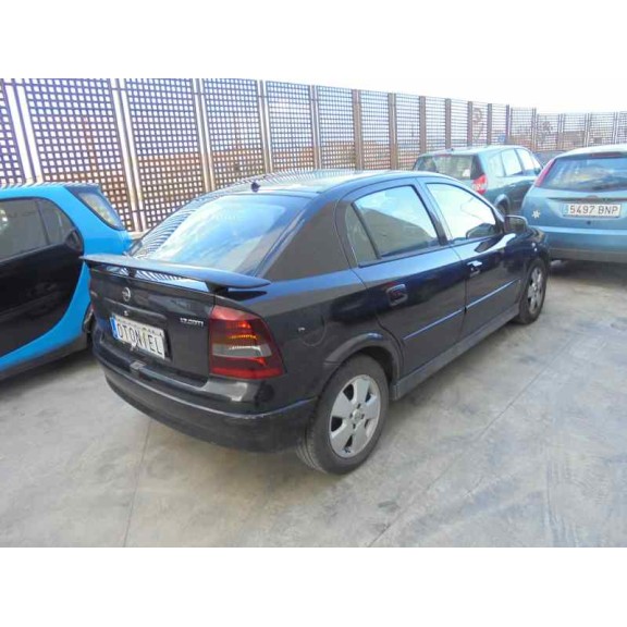 opel astra g berlina del año 2004