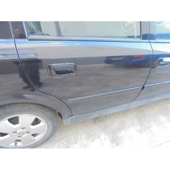 opel astra g berlina del año 2004