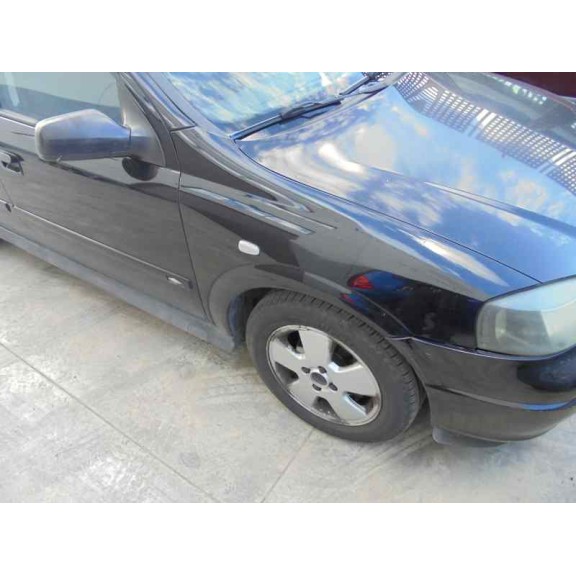 opel astra g berlina del año 2004