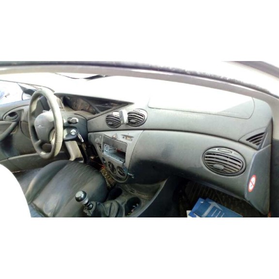 ford focus berlina (cak) del año 2002