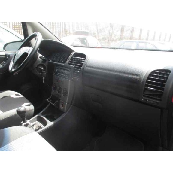 opel zafira a del año 2004